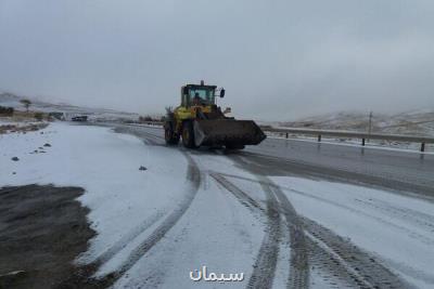 ۱۰۰ هزار کیلومتر- باند از راه های آذربایجان شرقی برف روبی شد