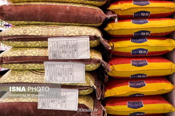 به دنبال چرایی رسوب ۱۵۰۰ كانتیر برنج در گمرك شهید رجایی